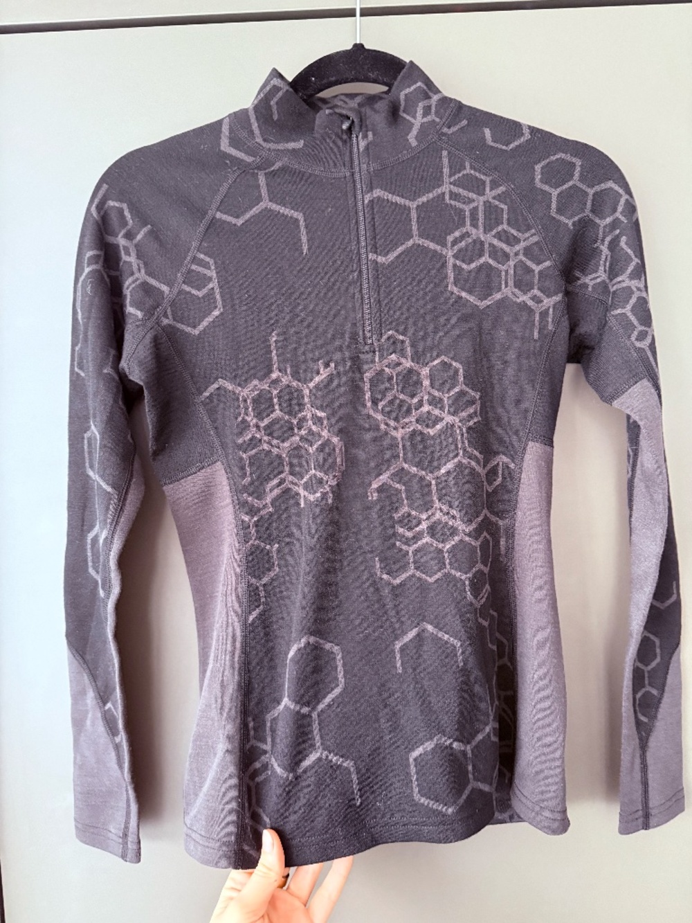 NWOT Avalanche 50% Wool Ski Base Layer / Undershirt Size XS/S Never worn - Picture 3 of 8
